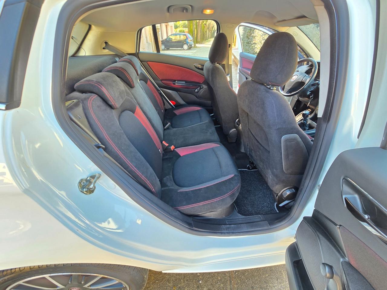Fiat Bravo 1.6 MJT 105 CV DPF Dynamic ok Neopatentati
