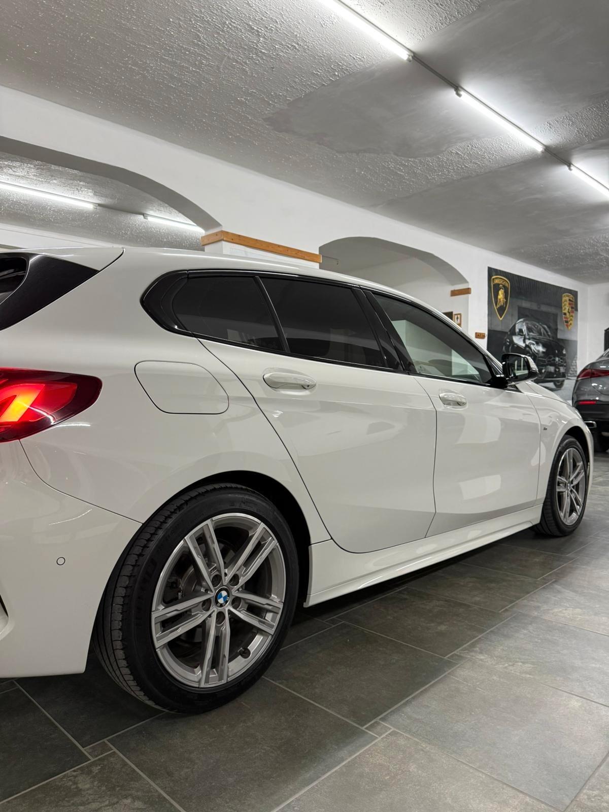 Bmw 118d 5p. Msport