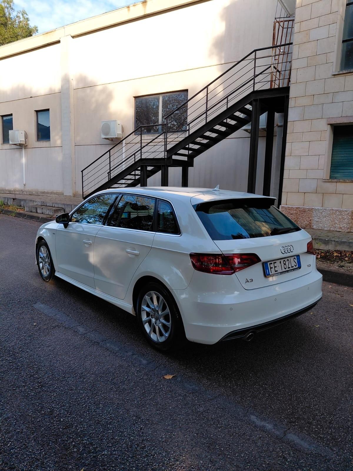 Audi A3 SPB 1.6 TDI clean diesel quattro Ambition