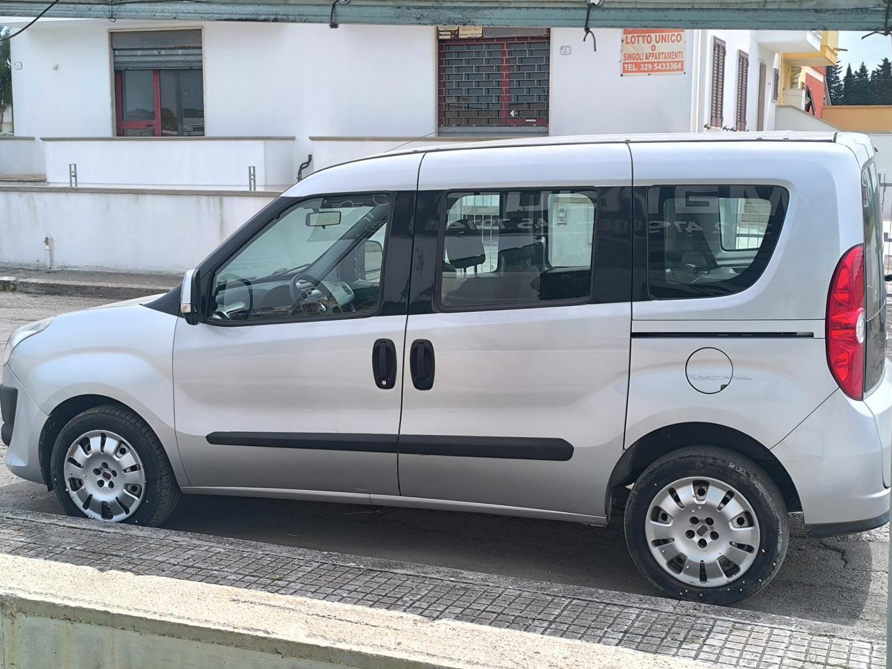 FIAT DOBLÒ 1.6 DIESEL 5 POSTI AUTOVETTURA MOTORE NUOVO