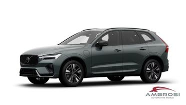 VOLVO XC60 B5 AWD Mild hybrid Benzina Plus Dark