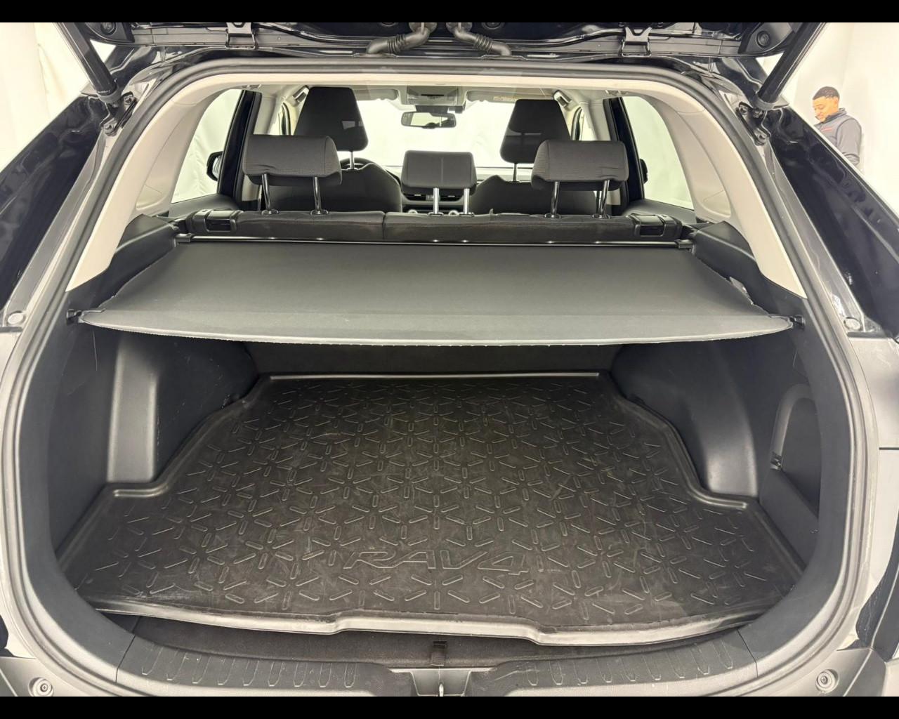 TOYOTA Rav4 2.5 vvt-ie h Dynamic 2wd 218cv e-cvt