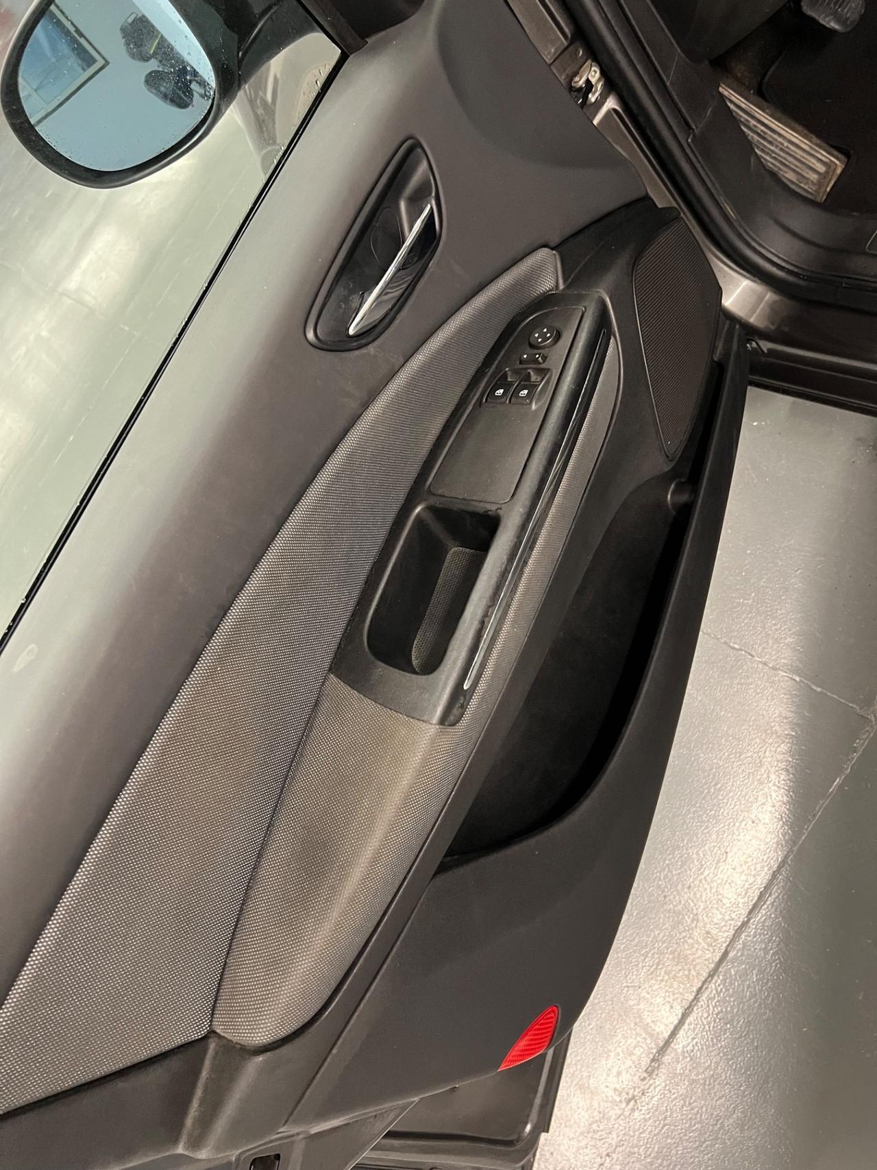 Fiat Bravo 1.9 MJT GANCIO TRAINO