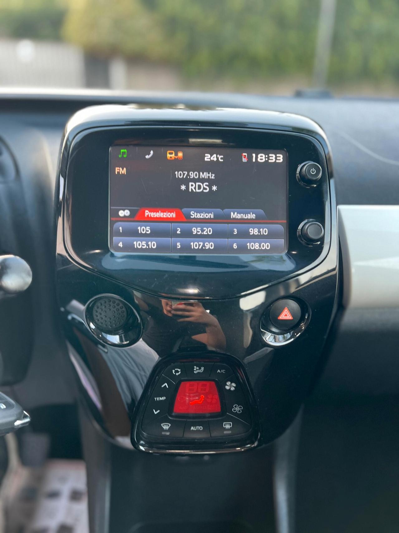 Toyota Aygo 1.0 VVT-i 69 CV 5 porte x-wave MMT