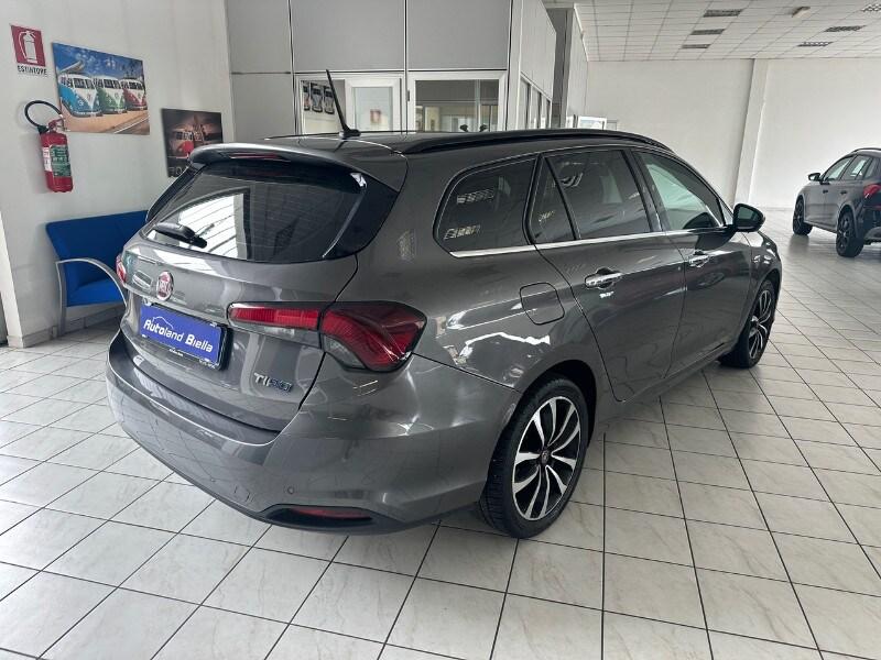 FIAT Tipo (2015-->) Tipo 1.6 Mjt S&S SW Lounge