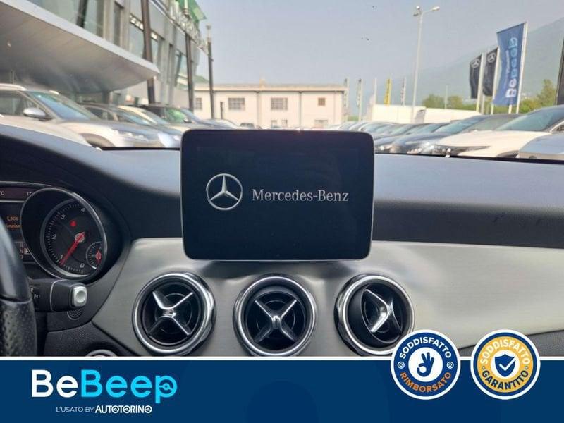 Mercedes-Benz GLA 200 D PREMIUM 4MATIC AUTO