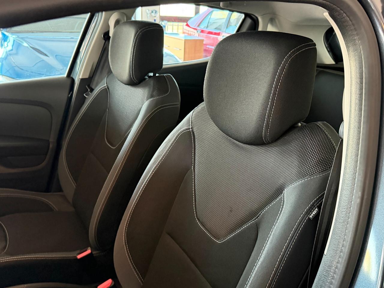 Renault Clio 1.5 DCI 90 cv. ENERGY BUSINESS (Nav)