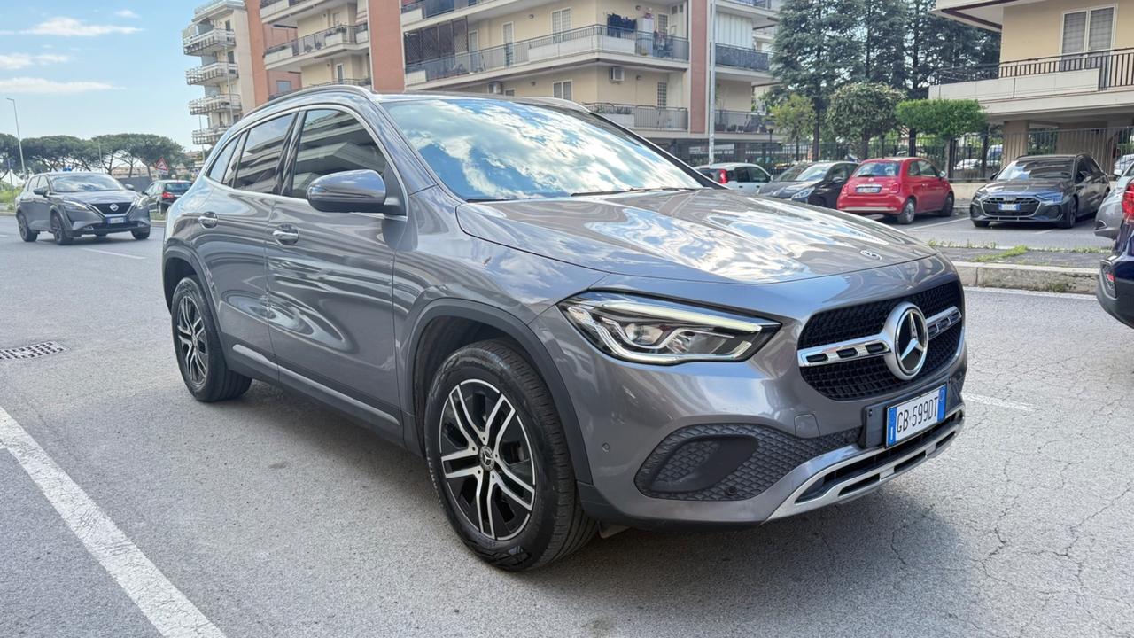Mercedes-benz GLA 200 GLA 200 d Automatic 4Matic Sport Plus LED NAVI KAMERA PELLE CERCHI 18 PDC BLUETOOTH