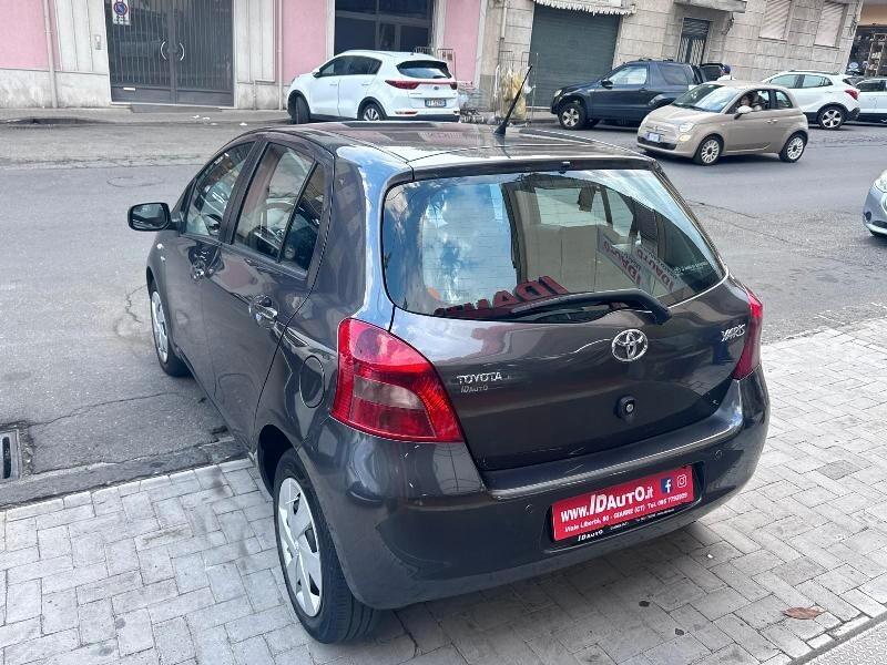 Toyota Yaris 1.4 D-4D 5 porte Navi