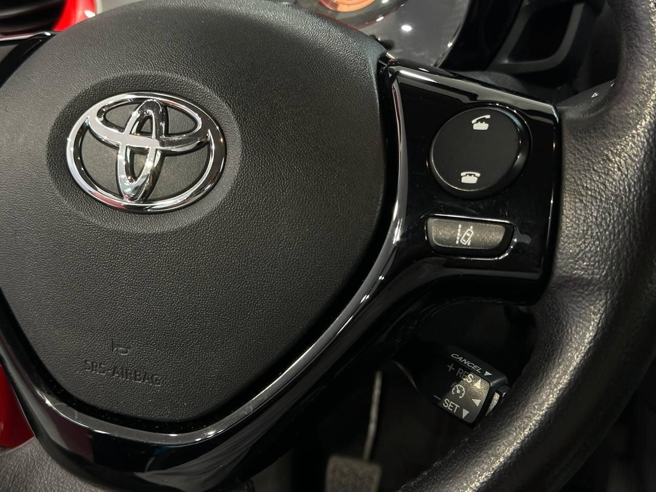 Toyota Aygo Connect 1.0 VVT-i 72 CV 5 porte x-clusiv perfetta