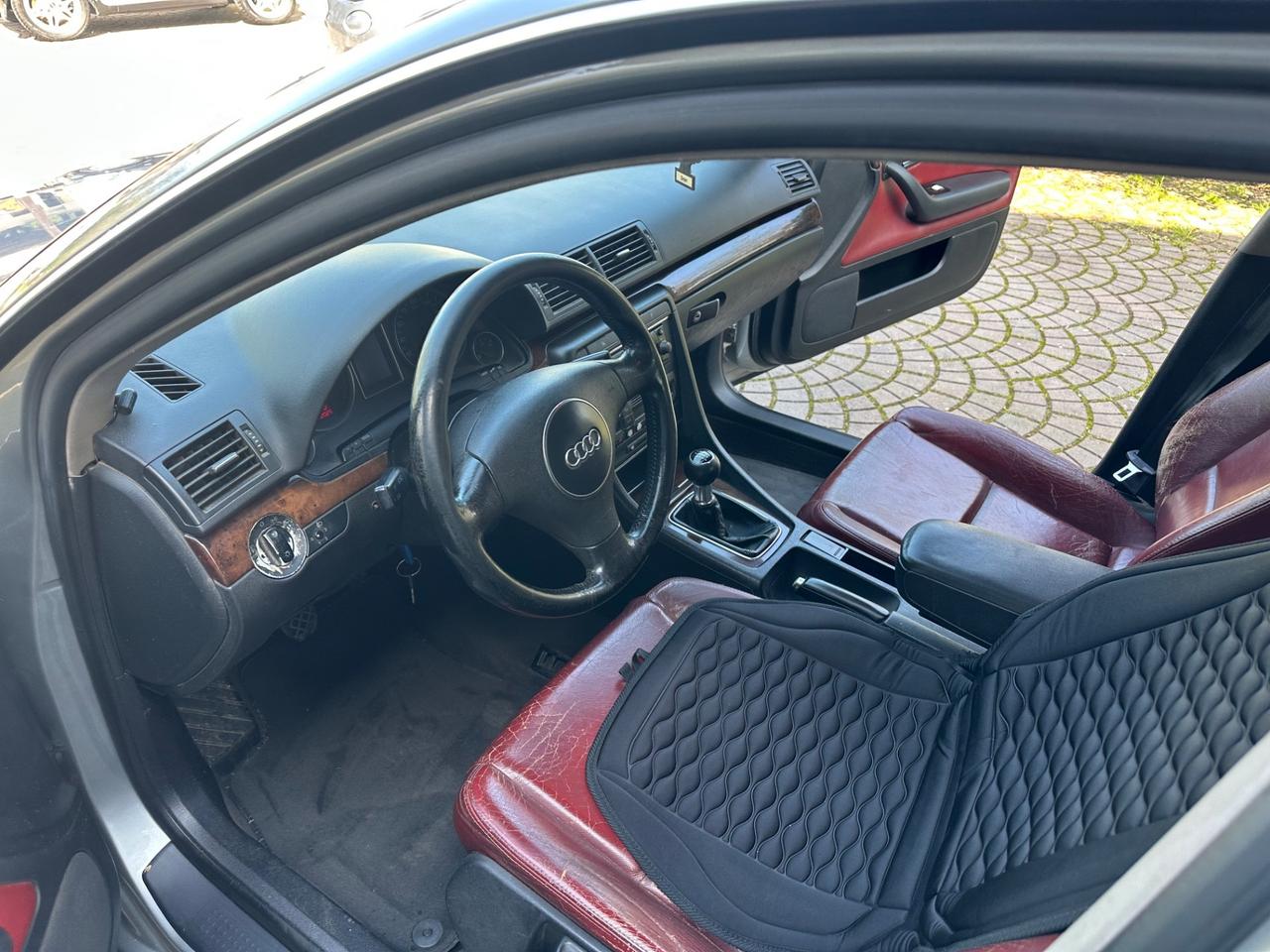 Audi A4 1.9 TDI/130 CV cat Avant VENDITA SOLO A COMMERCIANTI