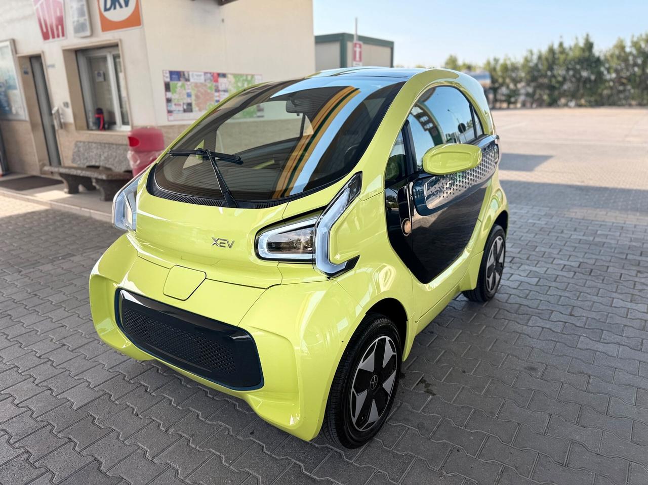 Xev Yoyo Easy PATENTE A1