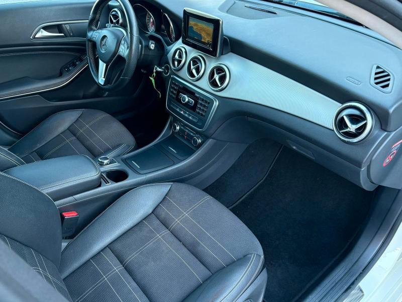 Mercedes CLA Berlina 200 1.8 DIESEL 100 CV cdi Premium