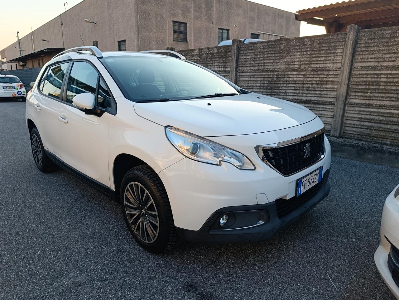 Peugeot 2008 PureTech 82 Allure