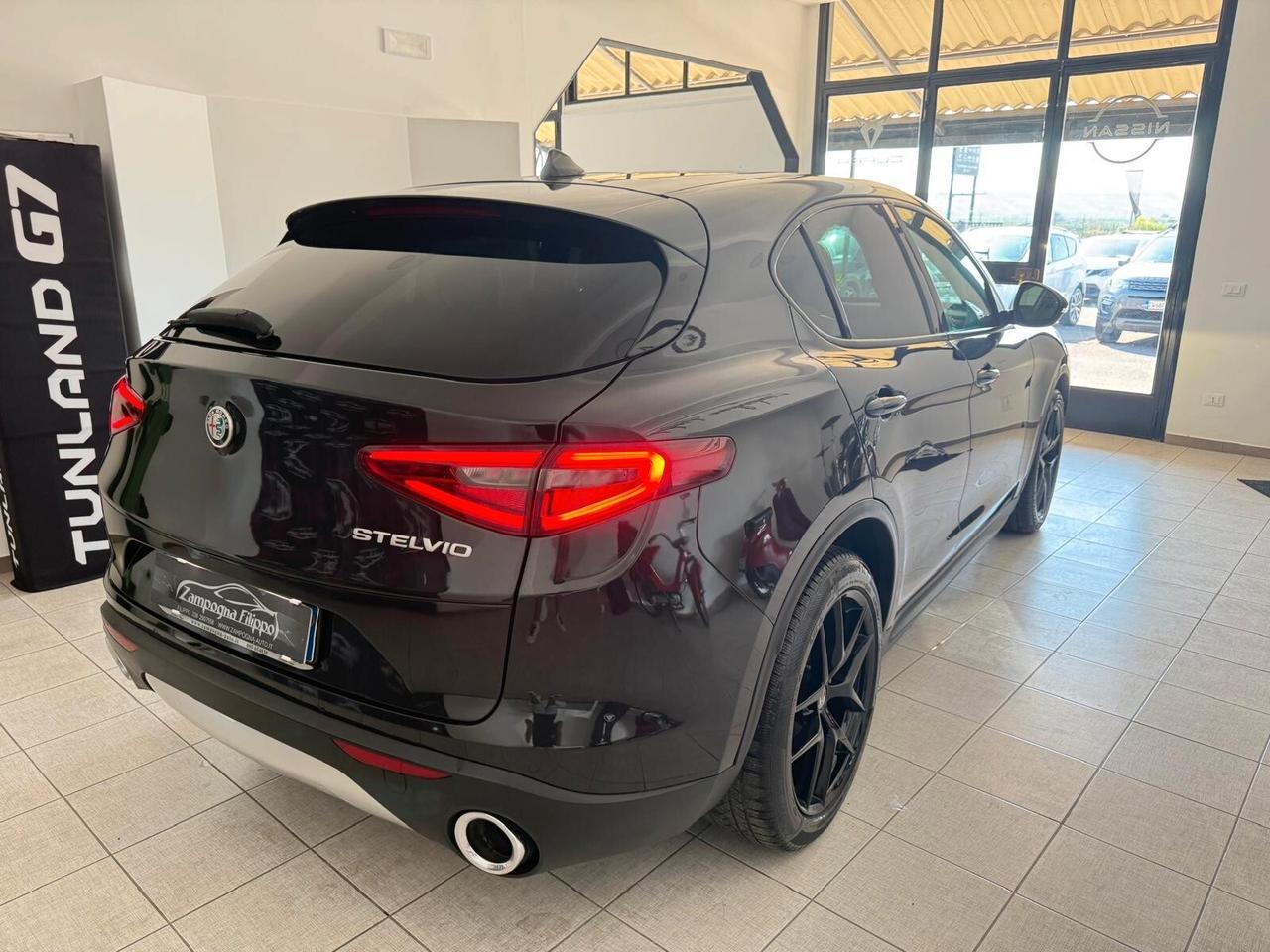 Alfa Romeo Stelvio 2.2 Q4 180cv iva esposta