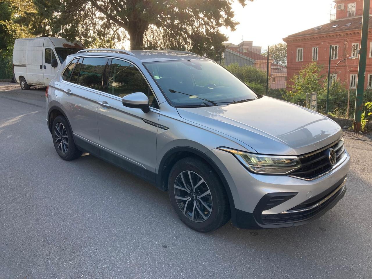 Volkswagen Tiguan 2.0 TDI SCR Life Restyling 2021