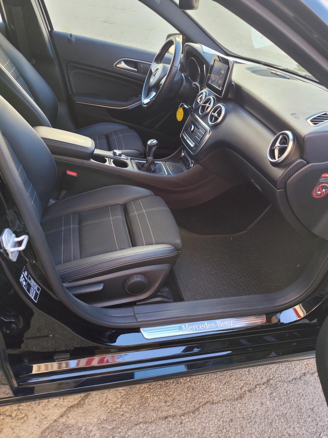 Mercedes-benz A 180 d Premium