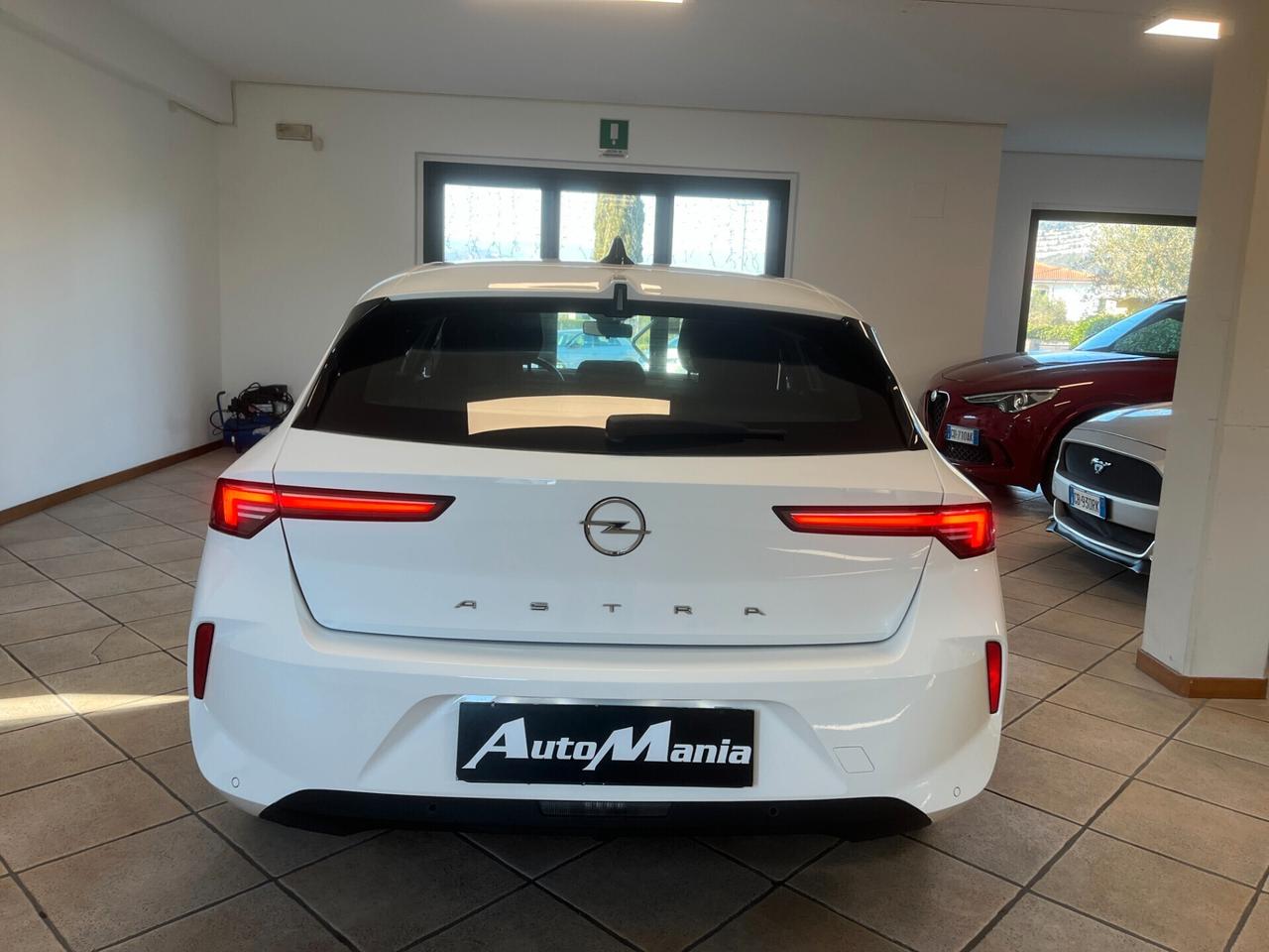 Opel Astra 1.5 Turbo Diesel 130 CV AT8
