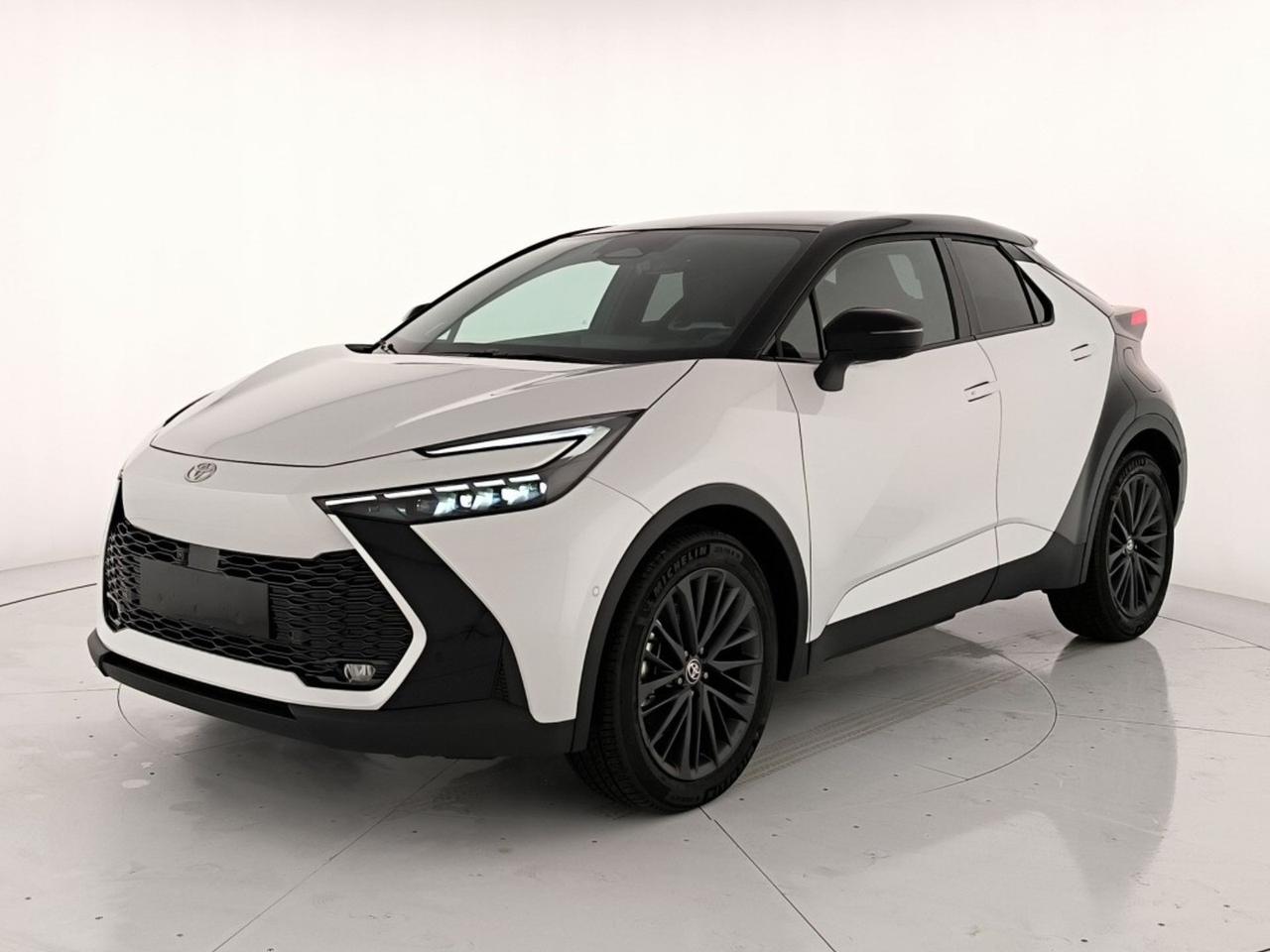 Toyota C-HR 2.0 phev lounge hero fwd e-cvt