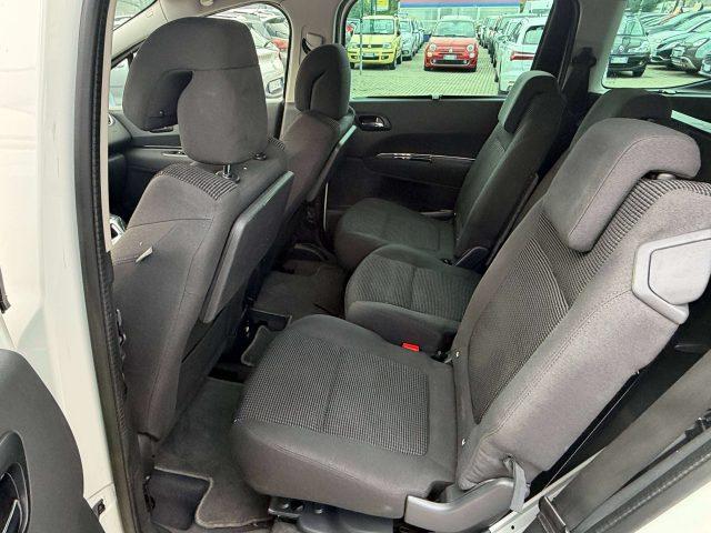 PEUGEOT 5008 5008 I 2009 2.0 hdi 16v Business navi 163cv auto