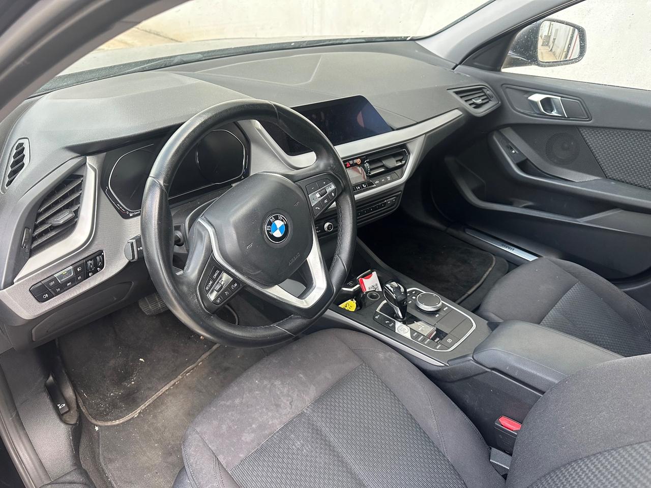 Bmw 116 d 5p. Advantage SPORT