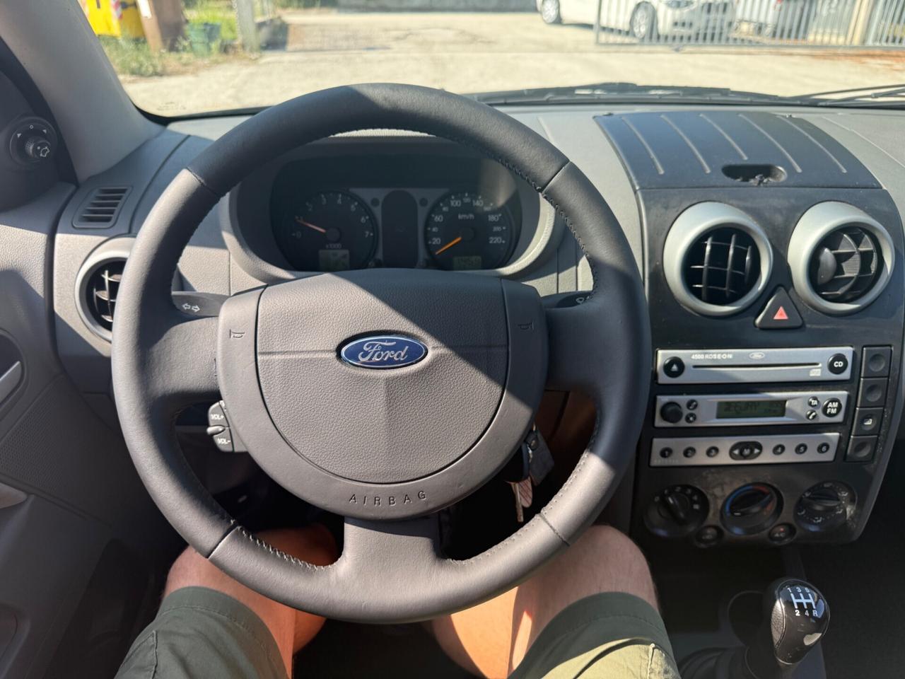 Ford fusion 1.4 benzina 80cv neopatentati 5porte