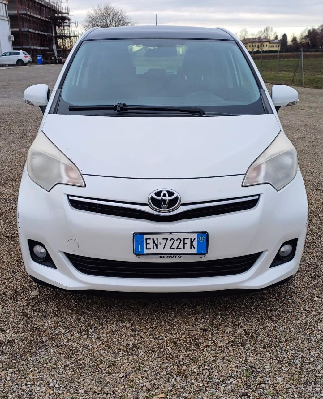 Toyota Verso-S 1.3 MT Style