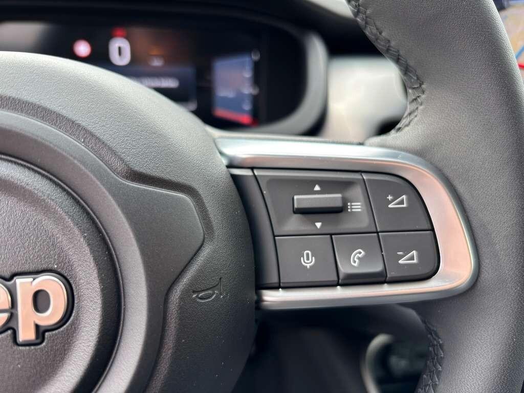 Jeep Avenger 1.2 Turbo 100 CV Summit a 234 euro al mese