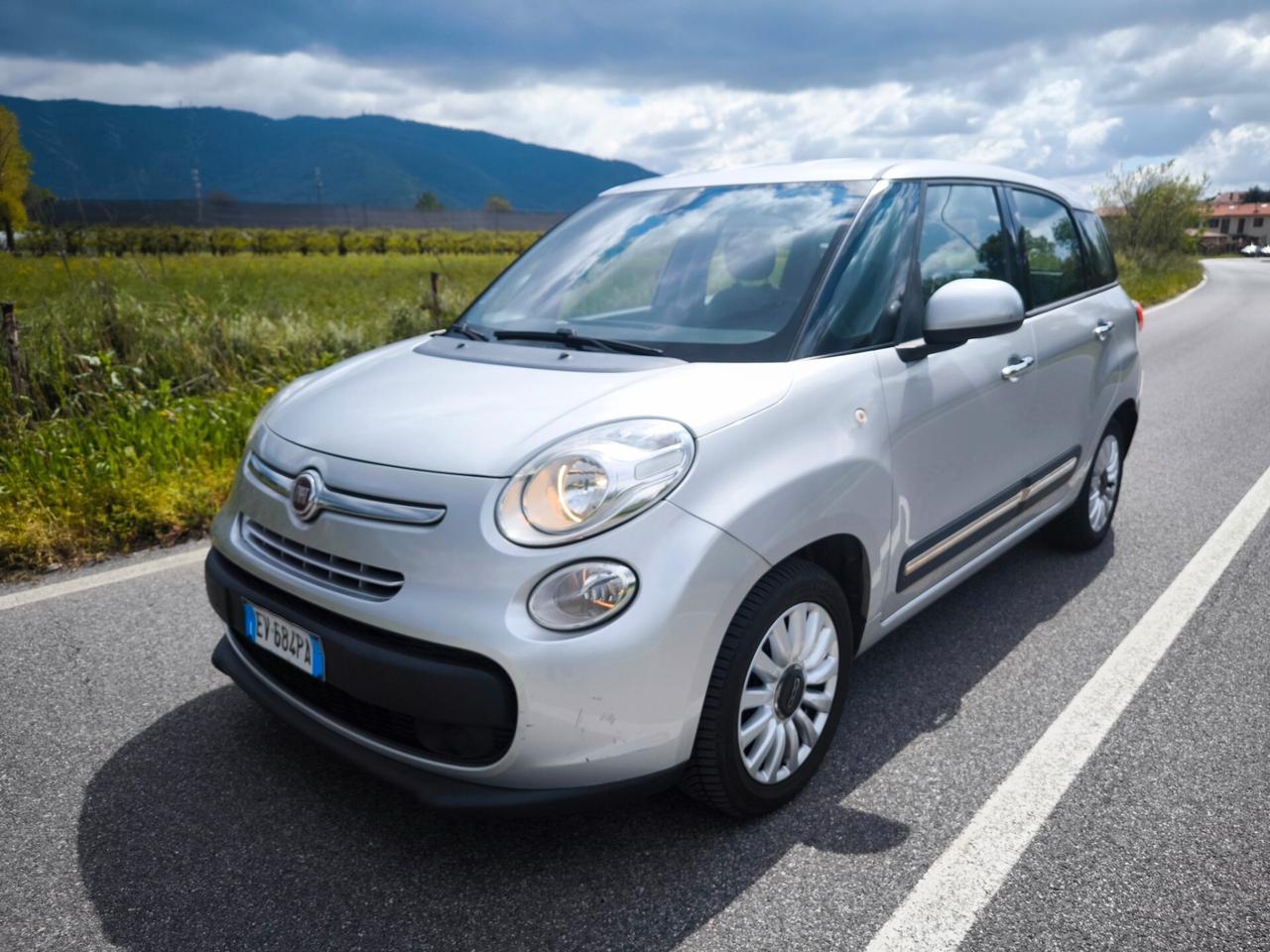 FIAT 500L LIVING 1,6 MJT- LOUNGE- OK NEOPATENTATI