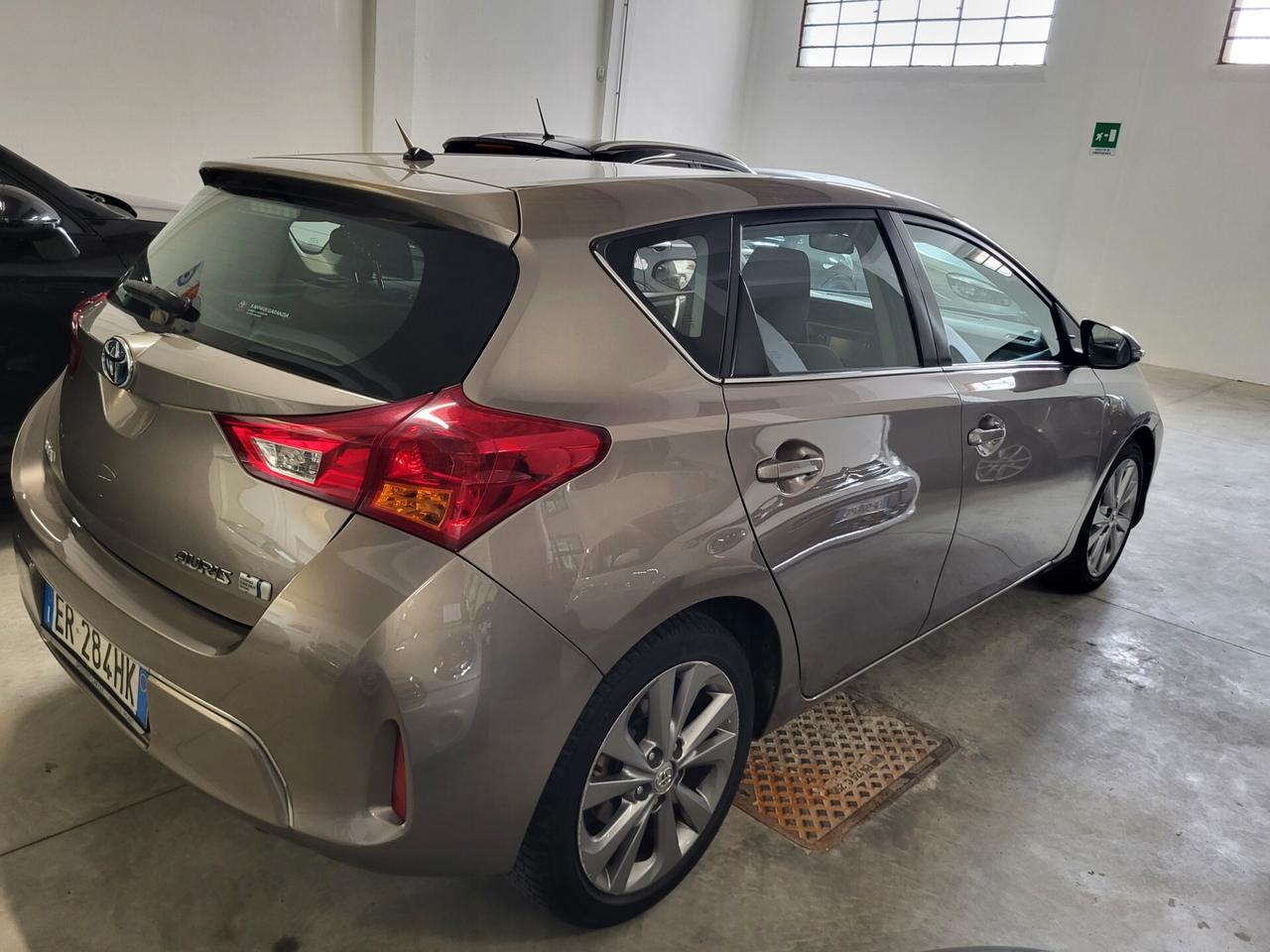 Toyota Auris 1.8 Hybrid 5 porte UNICO PROPRIETARIO!!PREZZO REALE!!GARANZIA 12 MESI!!