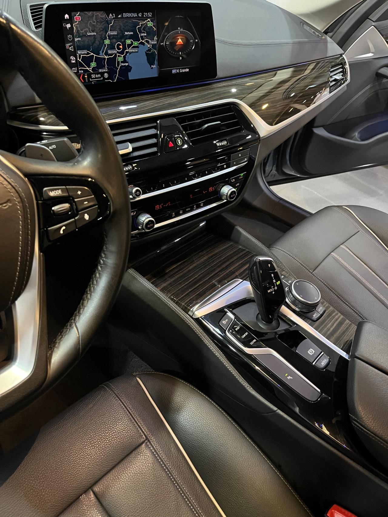 Bmw 530 530d xdrive Luxury 265cv auto 65.000KM!!