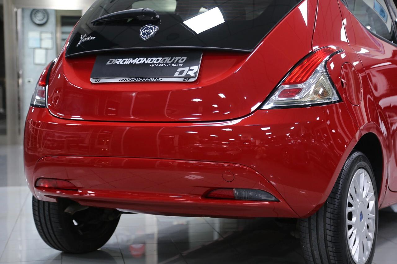 Lancia Ypsilon 1.2 69 cv Silver