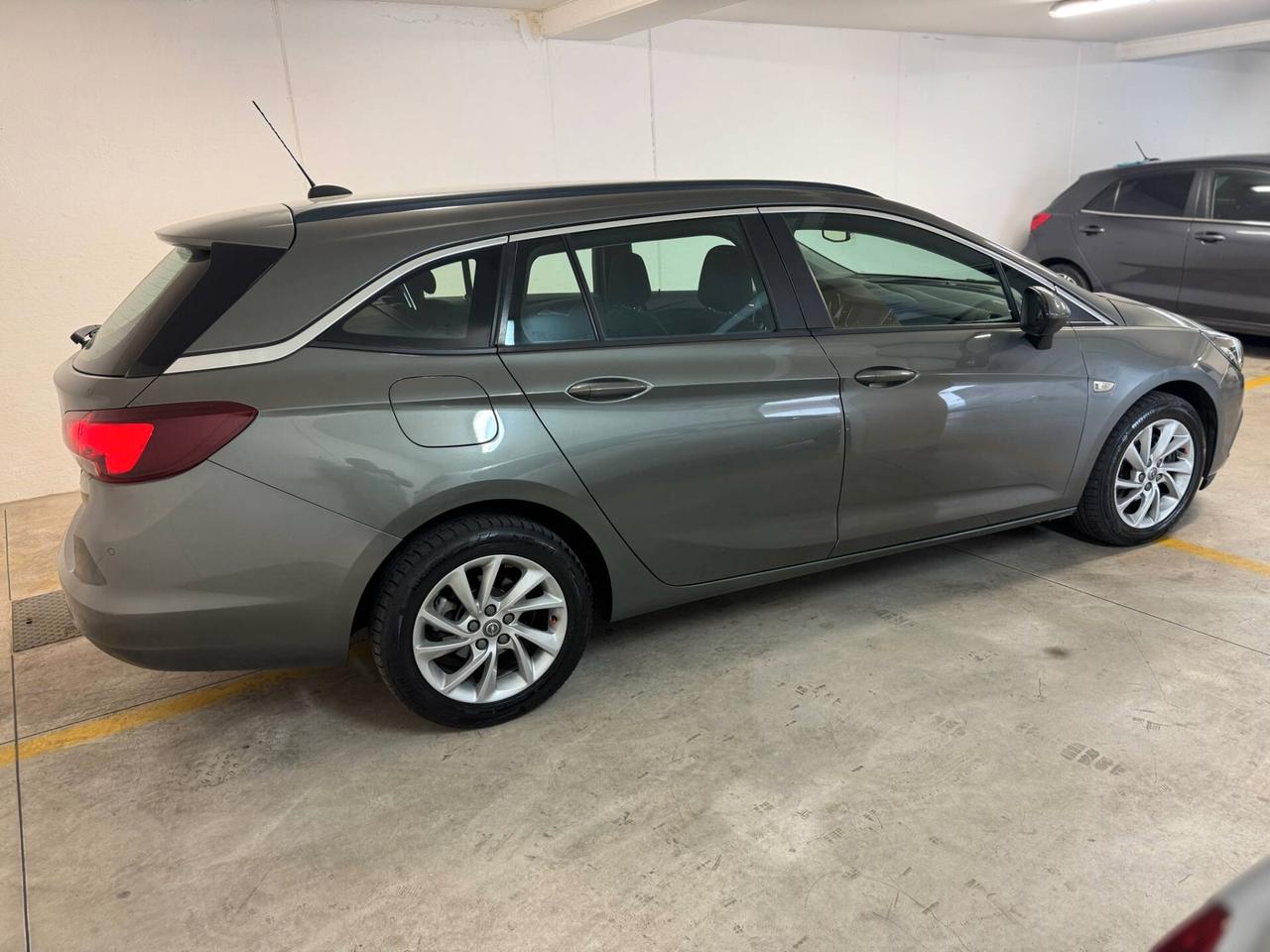 Opel Astra 1.6 CDTi 110CV Start&Stop Sports Tourer Business