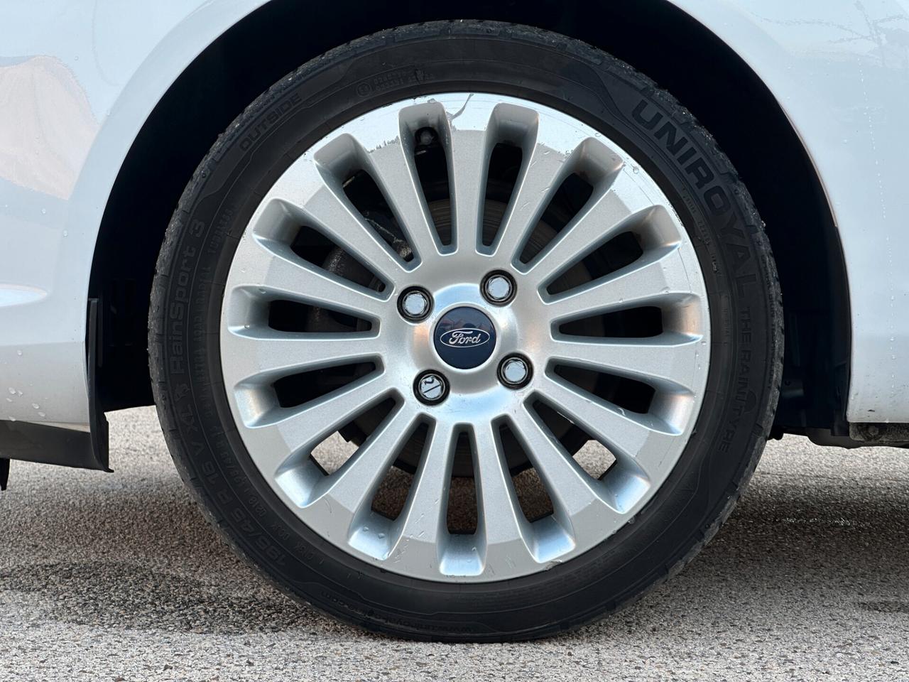 FORD Fiesta 1.4 5p. Bz.- GPL Titanium