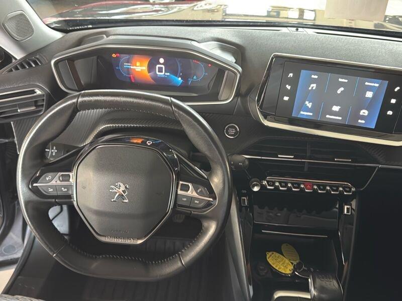 Peugeot 2008 PureTech 130 Allure Pack S/S Retrocamera
