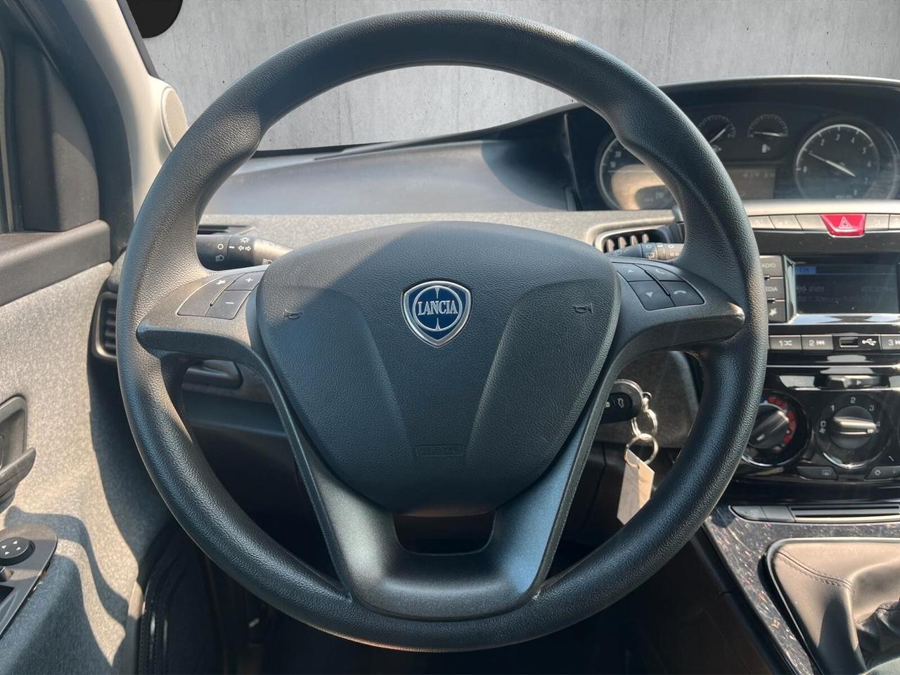 Lancia Ypsilon 1.0 FireFly 5 porte S&S Hybrid Silver Plus
