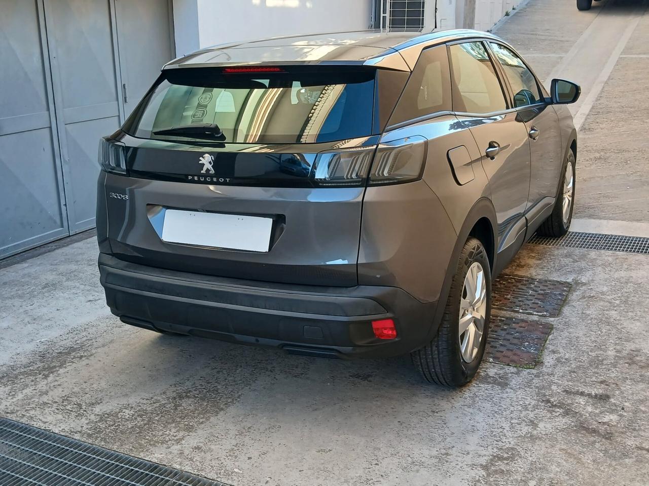 Peugeot 3008 BlueHDi 130 S&S EAT8 Active Business