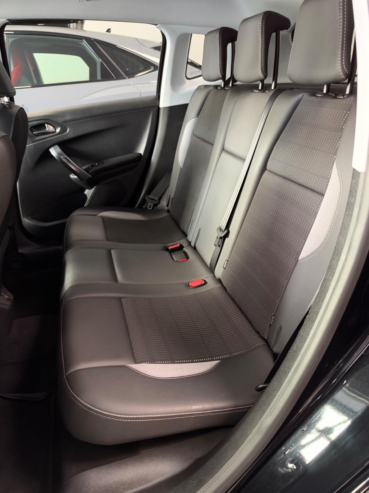 Peugeot 2008 1.5 HDi 100 Cv Allure Pack
