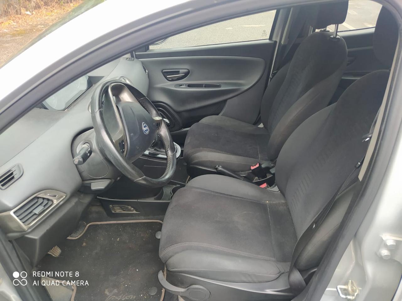 Lancia Ypsilon 1.3 MJT Gold