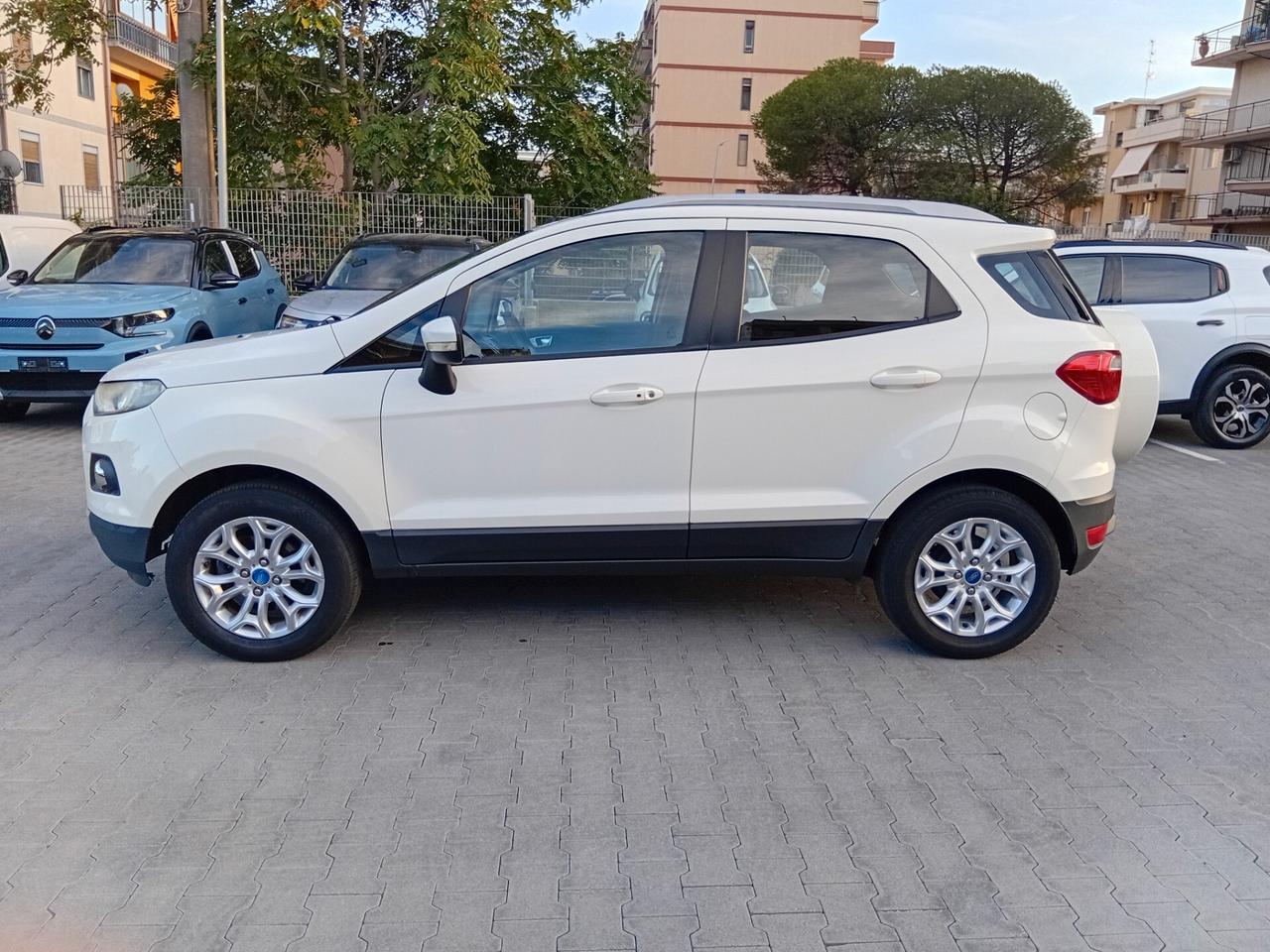 Ford EcoSport 1.5 CONFORT E PRATICITÀ