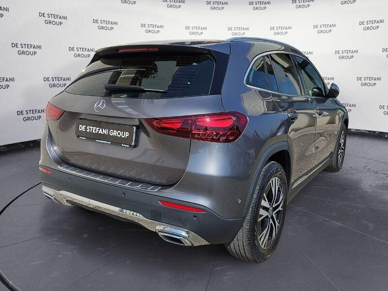 Mercedes-Benz GLA GLA 180 d Progressive Advanced