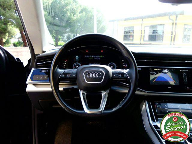 AUDI Q8 45 TDI quattro tiptronic Sport