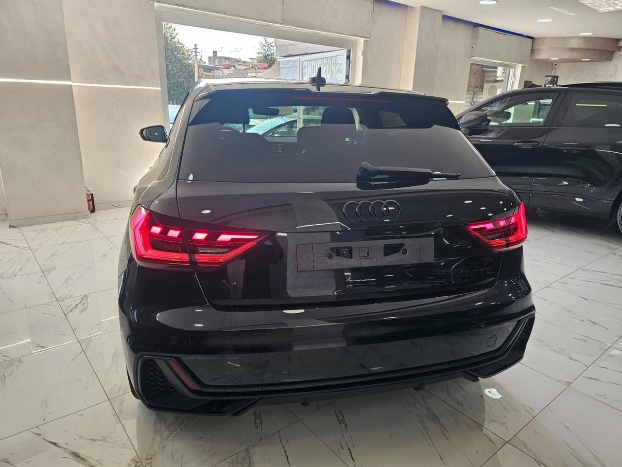 NUOVA AUDI A1 SPORTBACK S-LINE BLACK LINE 25 TFSI 95CV S-TRONIC