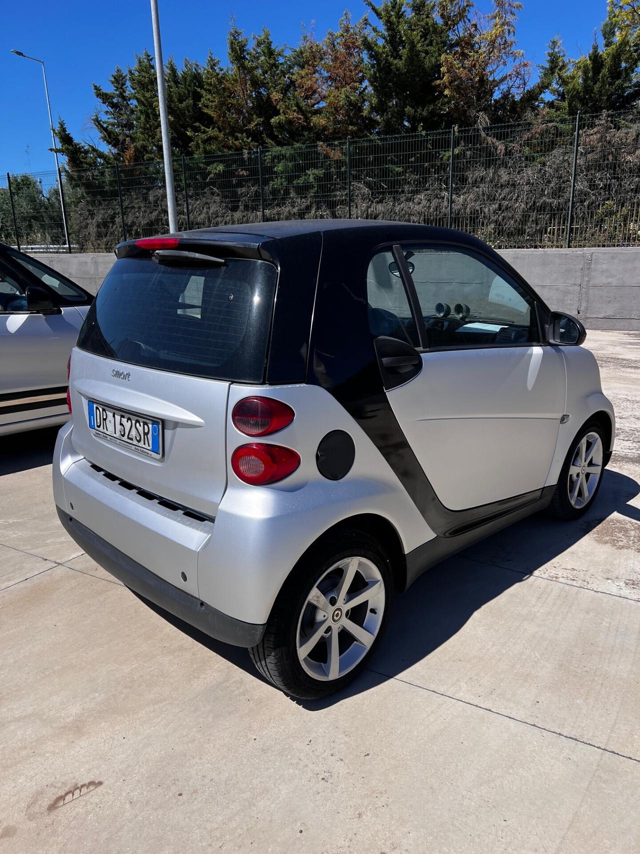 Smart ForTwo 1000 62 kW coupé passion