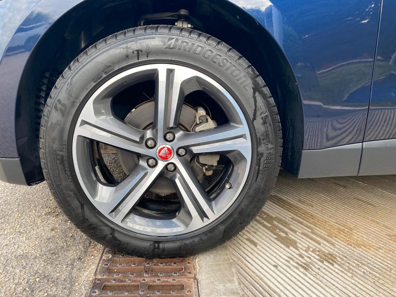 Jaguar F-Pace 2.0 D 180 CV AWD Prestige