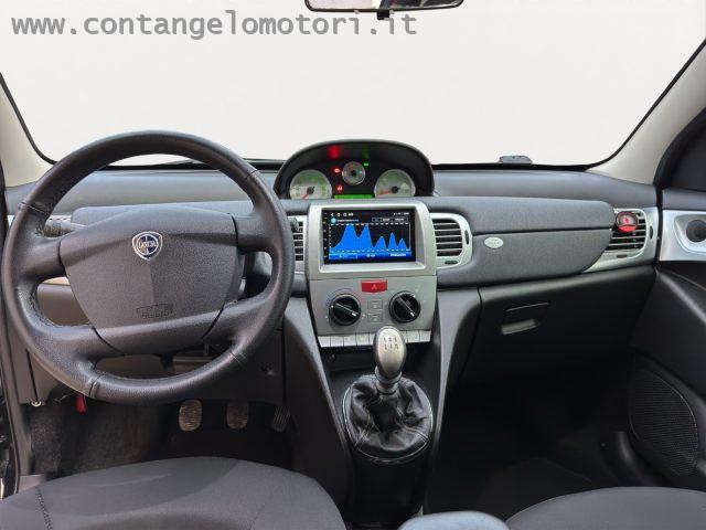 LANCIA Ypsilon 1.2 69 CV Diva