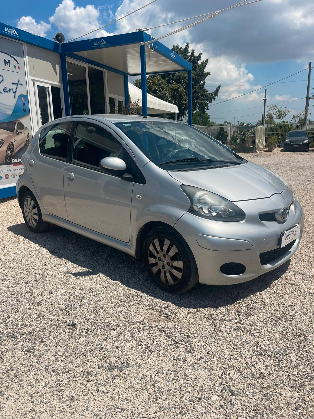 Toyota Aygo 1.0 12V VVT-i 5 porte Sol