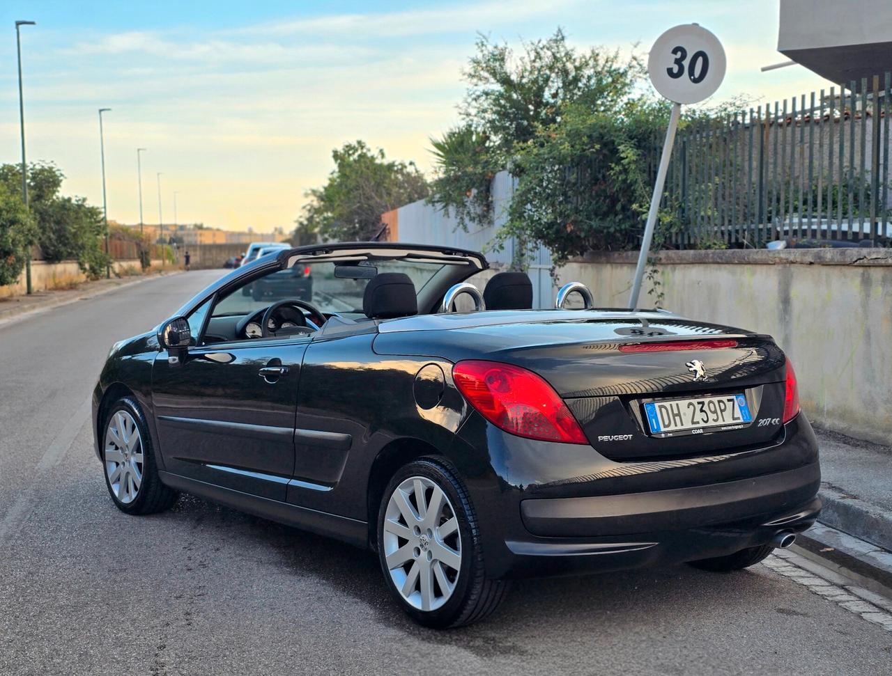 PEUGEOT 207 CABRIO 1.6 VTI FELINE 108.000KM NUOVA