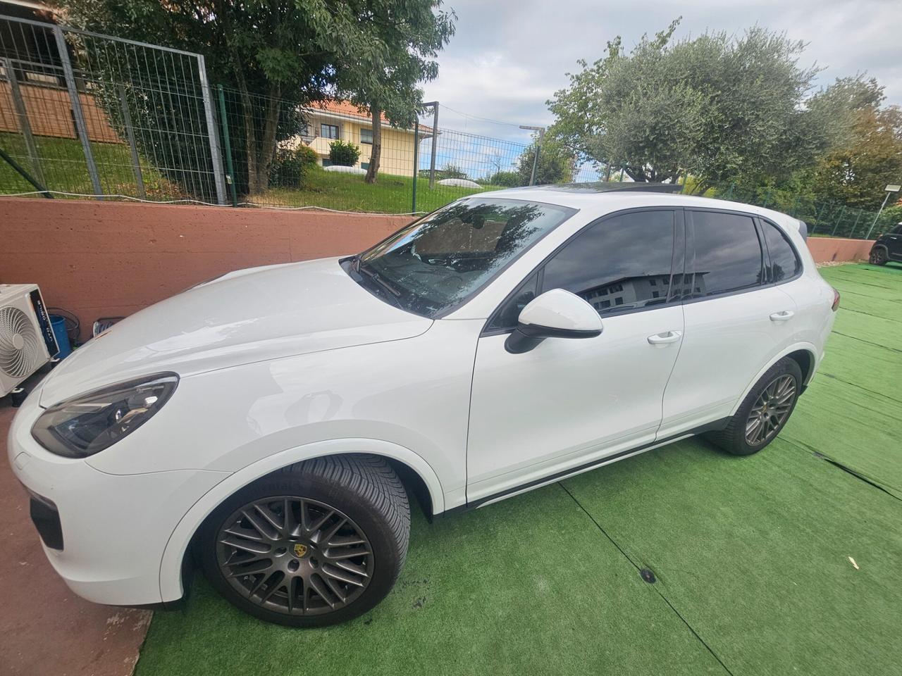 Porsche Cayenne 3.0 Diesel Platinum Edition