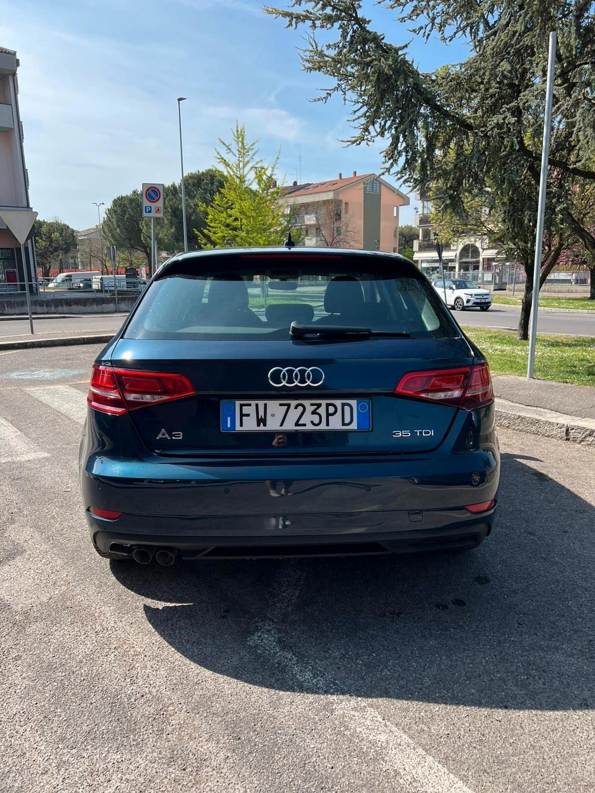 Audi A3 Sedan 35 TDI S tronic Business